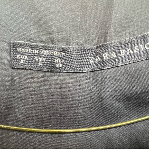 Zara silk Jumpsuit - Picture 2 of 3